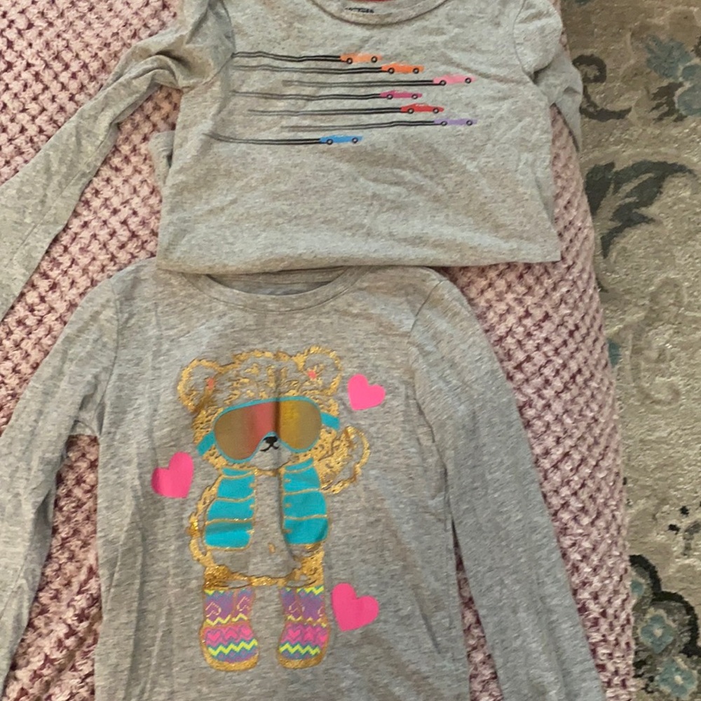 Girls long sleeve shirts 2 size 6/7